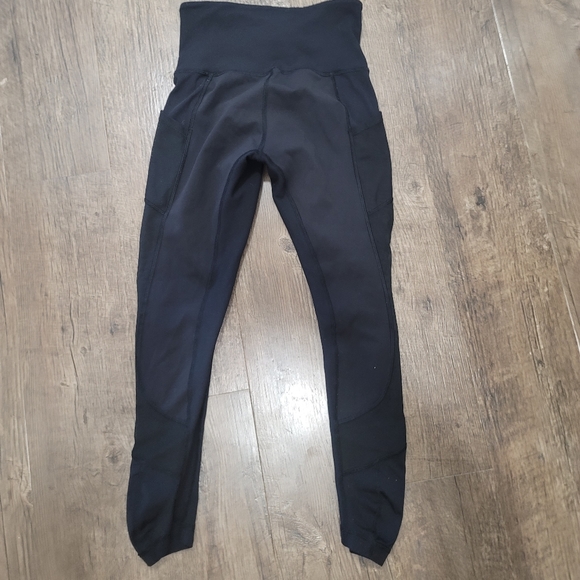 Lululemon leggings - Picture 2 of 4